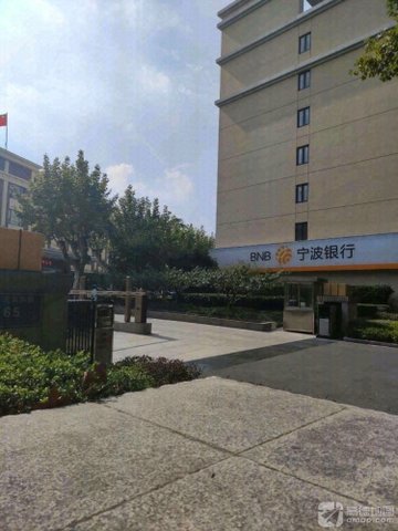 江苏南京市鼓楼区附近的银行有哪些？