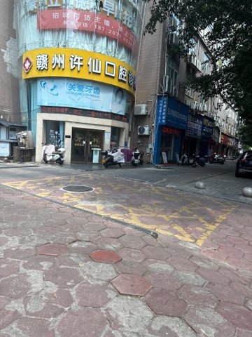 江西赣州市章贡区附近的医院诊所有哪些？