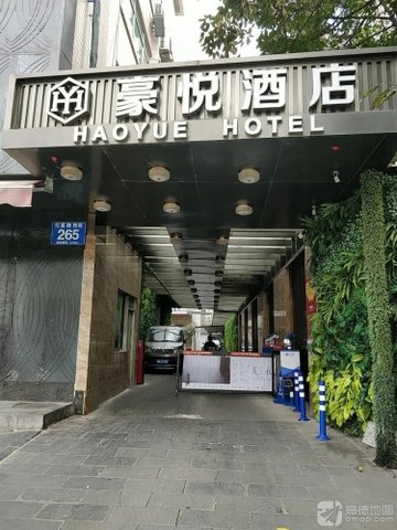 四川成都市锦江区附近的商场超市有哪些？